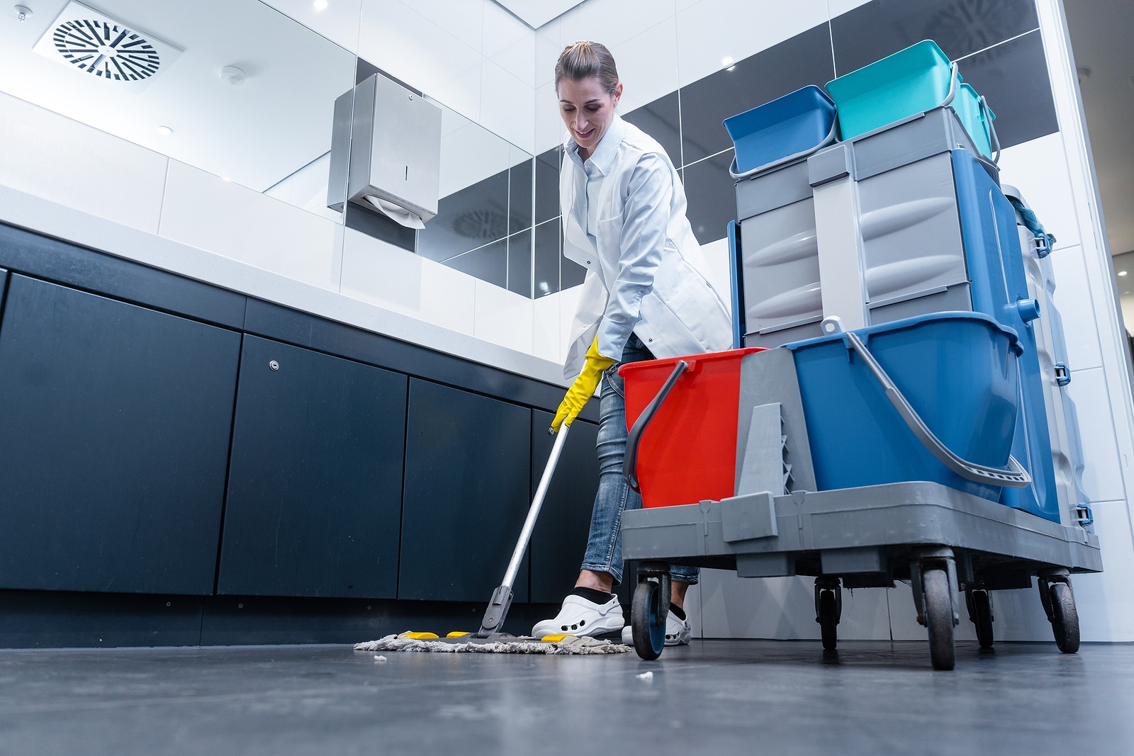 Understanding Different Types of Commercial Cleaning Services