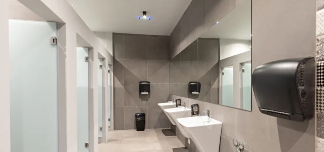 5 Essential Steps to Take When Your Restroom Has Sink Grime